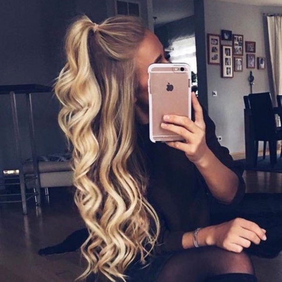 - SESA 22” Blonde Ombre Lace Front Wig *NEW*